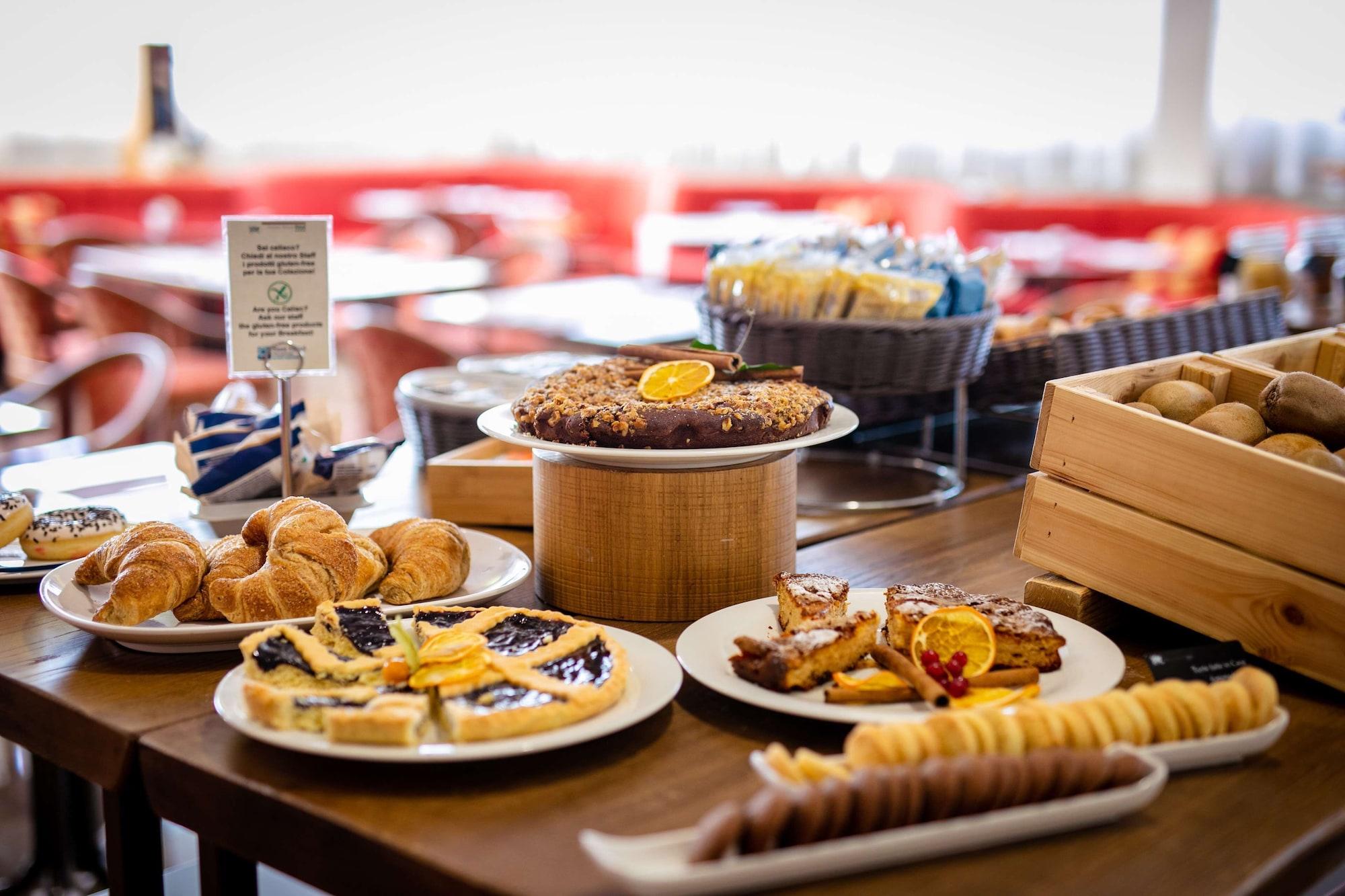 Etrusco Arezzo Hotel; Sure Hotel Collection by Best Western Esterno foto